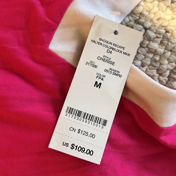 NWT BEBE HALTER DRESS!🩷 - Picture 2 of 7